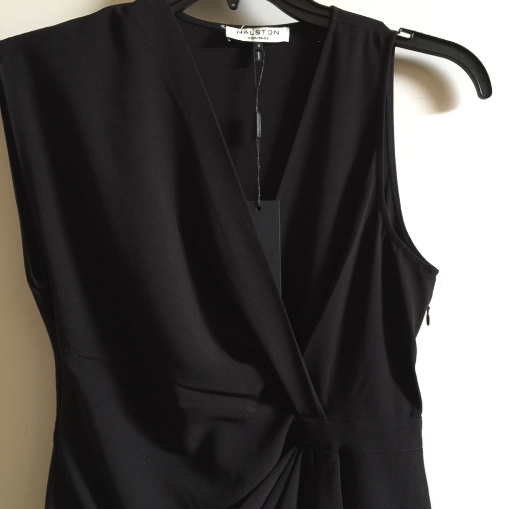 🎉SALE🎉NWT, HALSTON Heritage black dress, size 4. - Picture 4 of 8